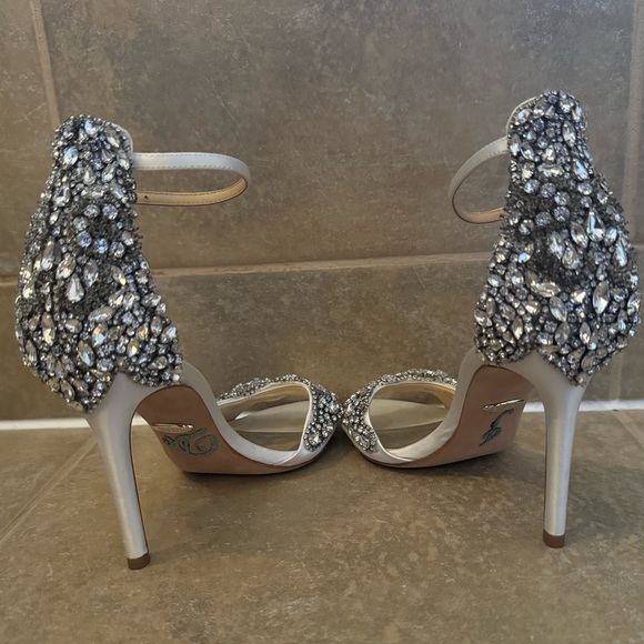 Badgley Mischka size 5 bridal heels - Picture 5 of 5